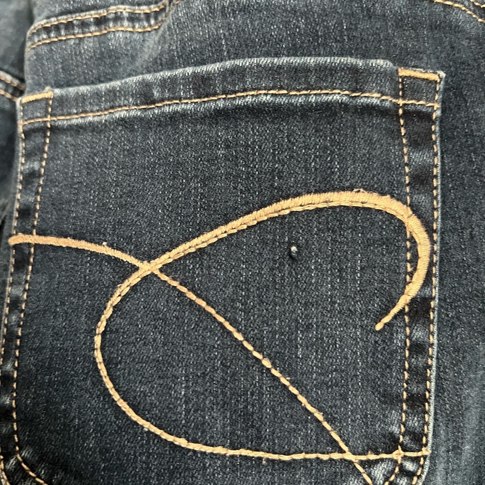 Chico's Platinum So Slimming Straight Leg Jeans C208 - Picture 8 of 9